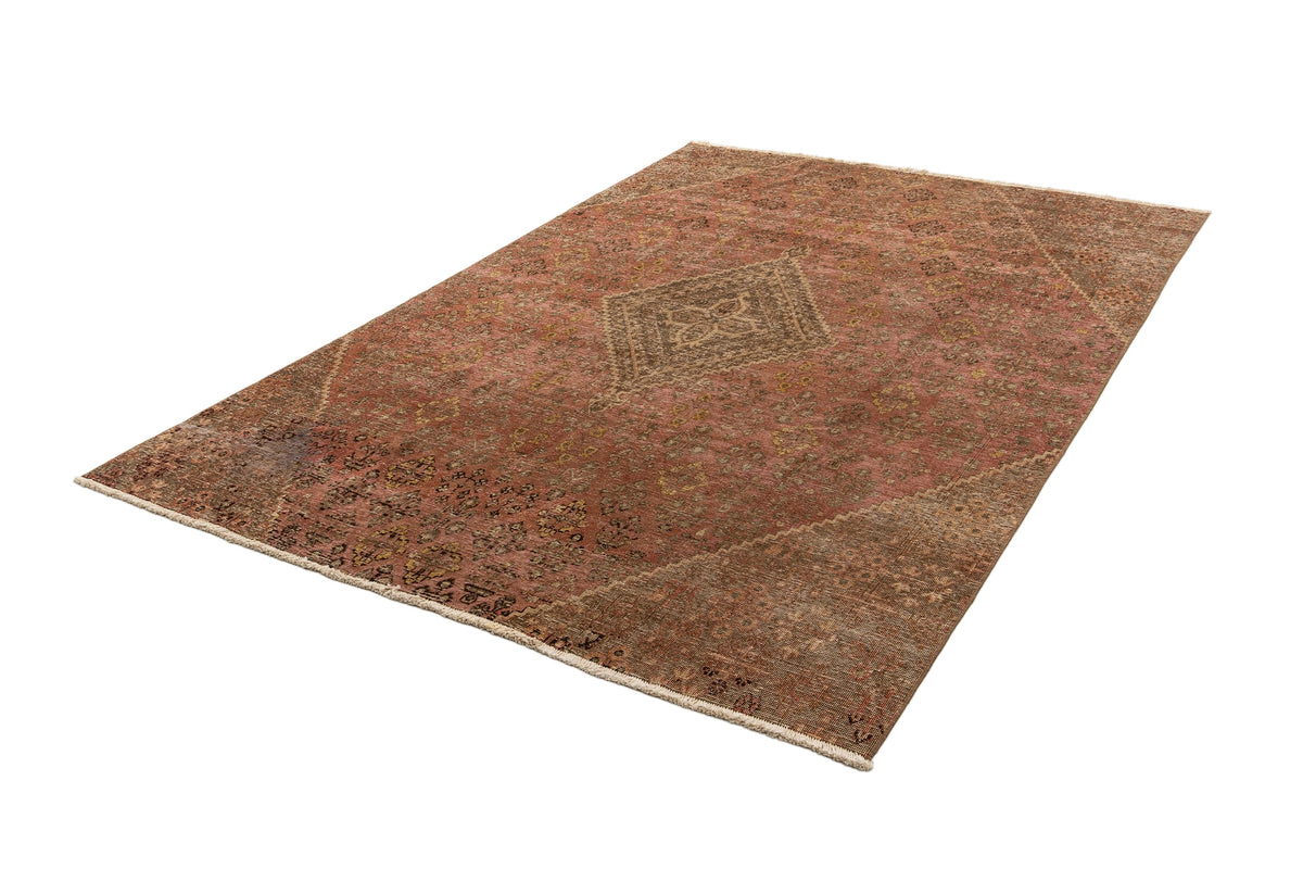 281 x 200 Vintage Royal
