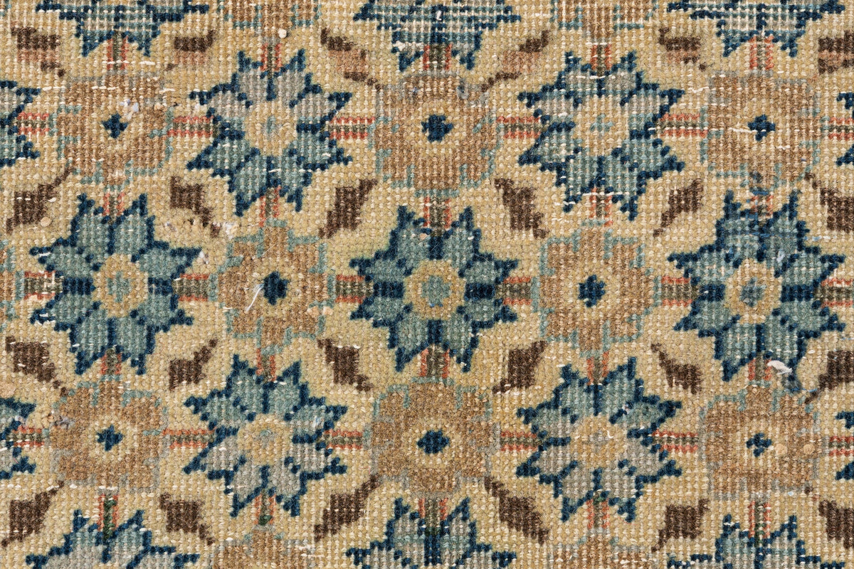 395 x 255 Vintage Royal