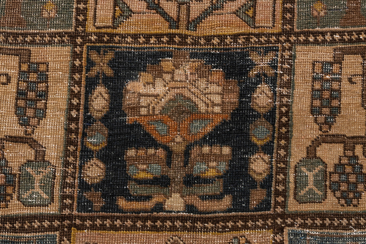 225 x 150 Vintage Royal