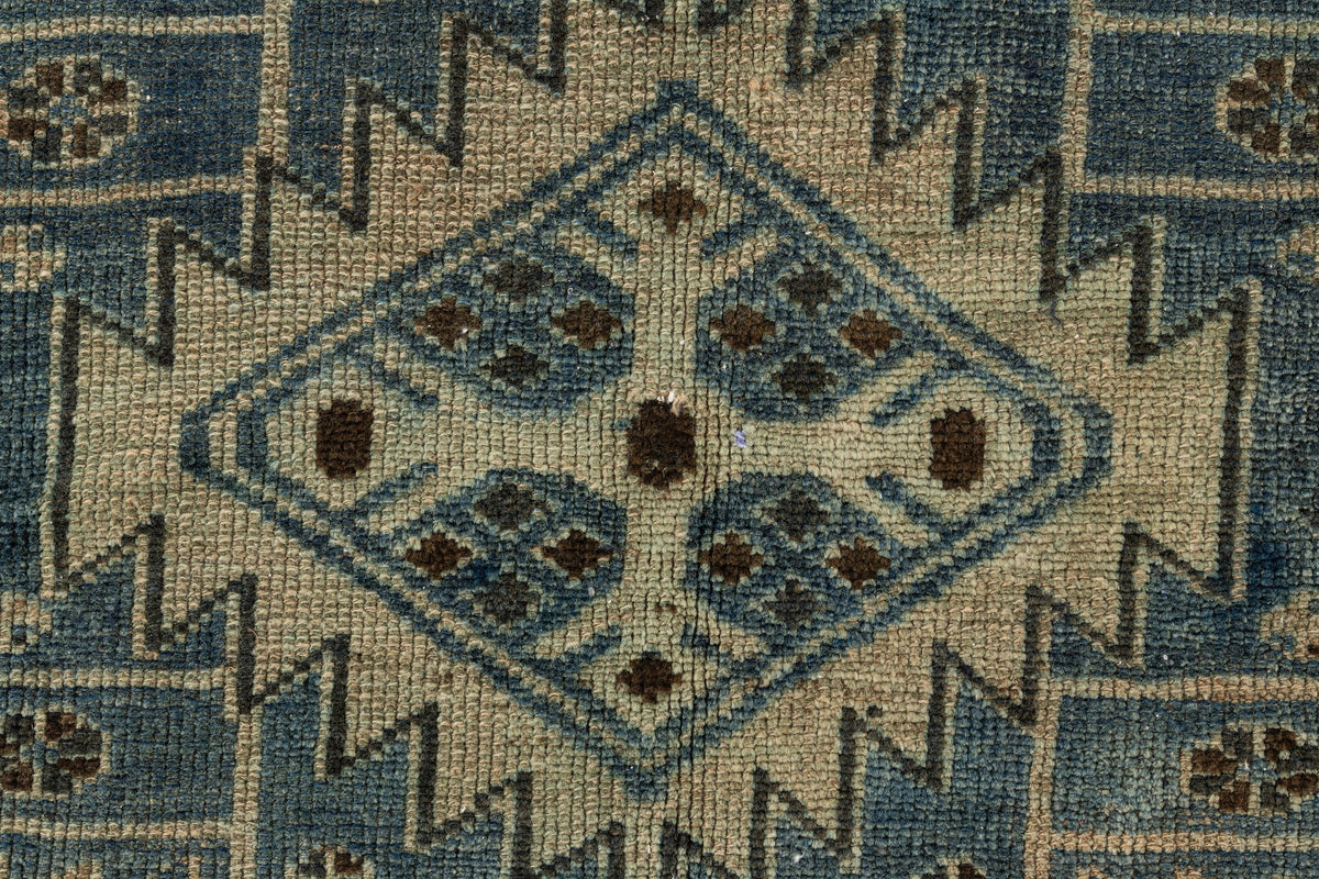 261 x 150 Vintage Royal