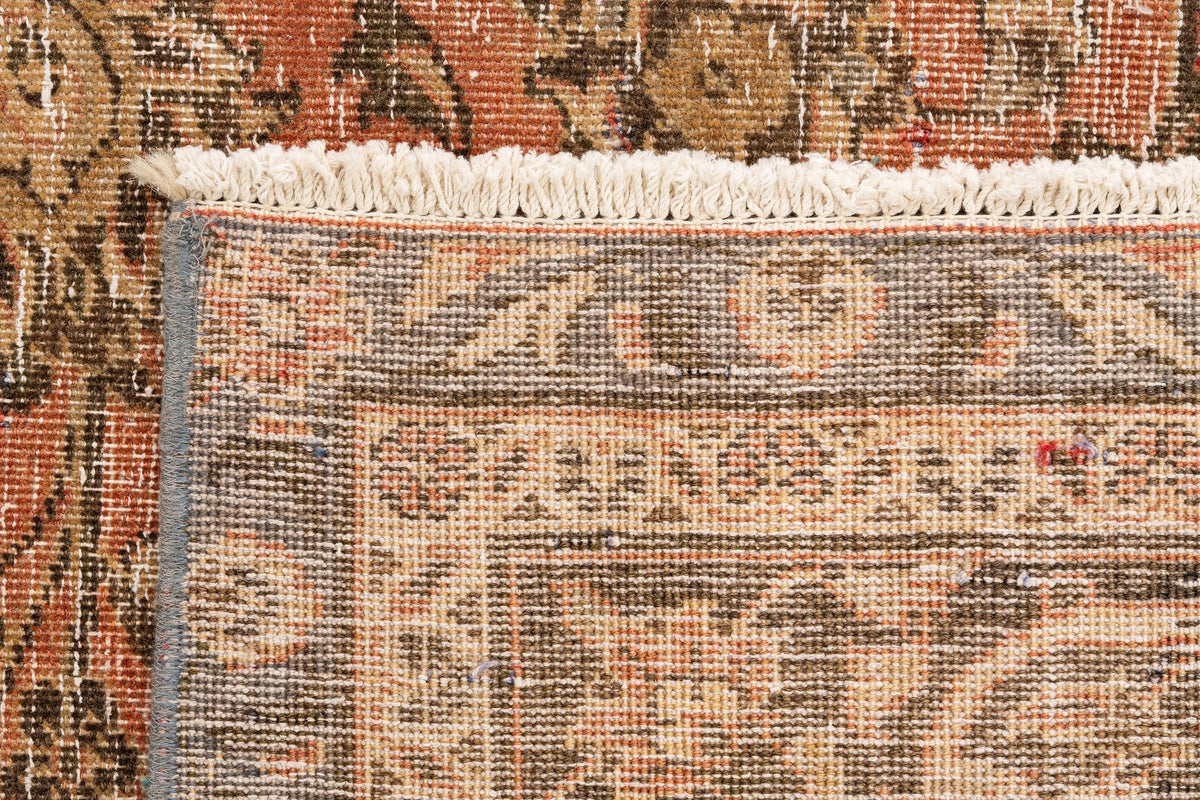 390 x 272 Vintage Royal