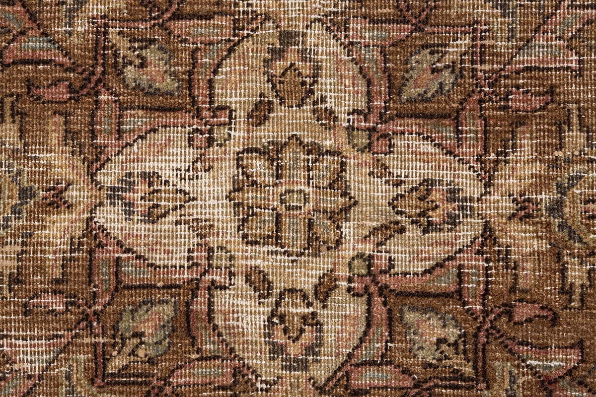 385 x 283 Vintage Royal