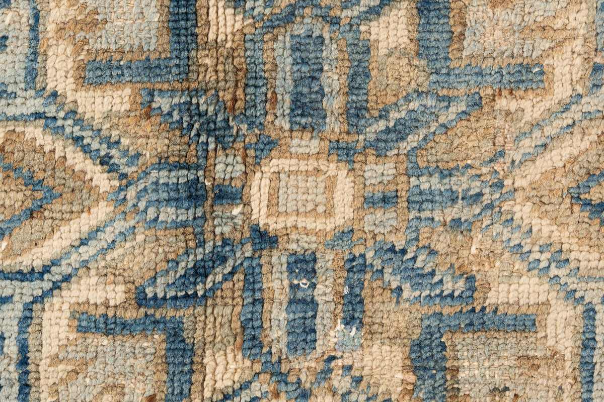 240 x 169 Vintage Royal