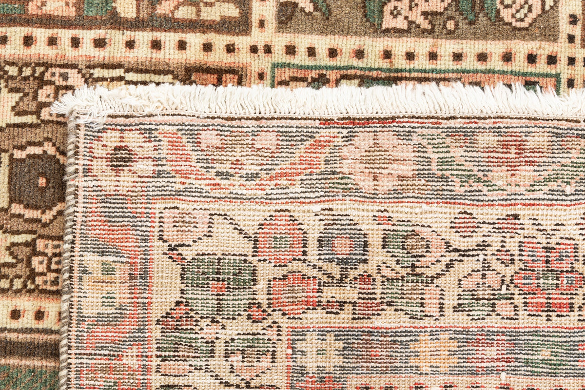 313 x 159 Vintage Royal