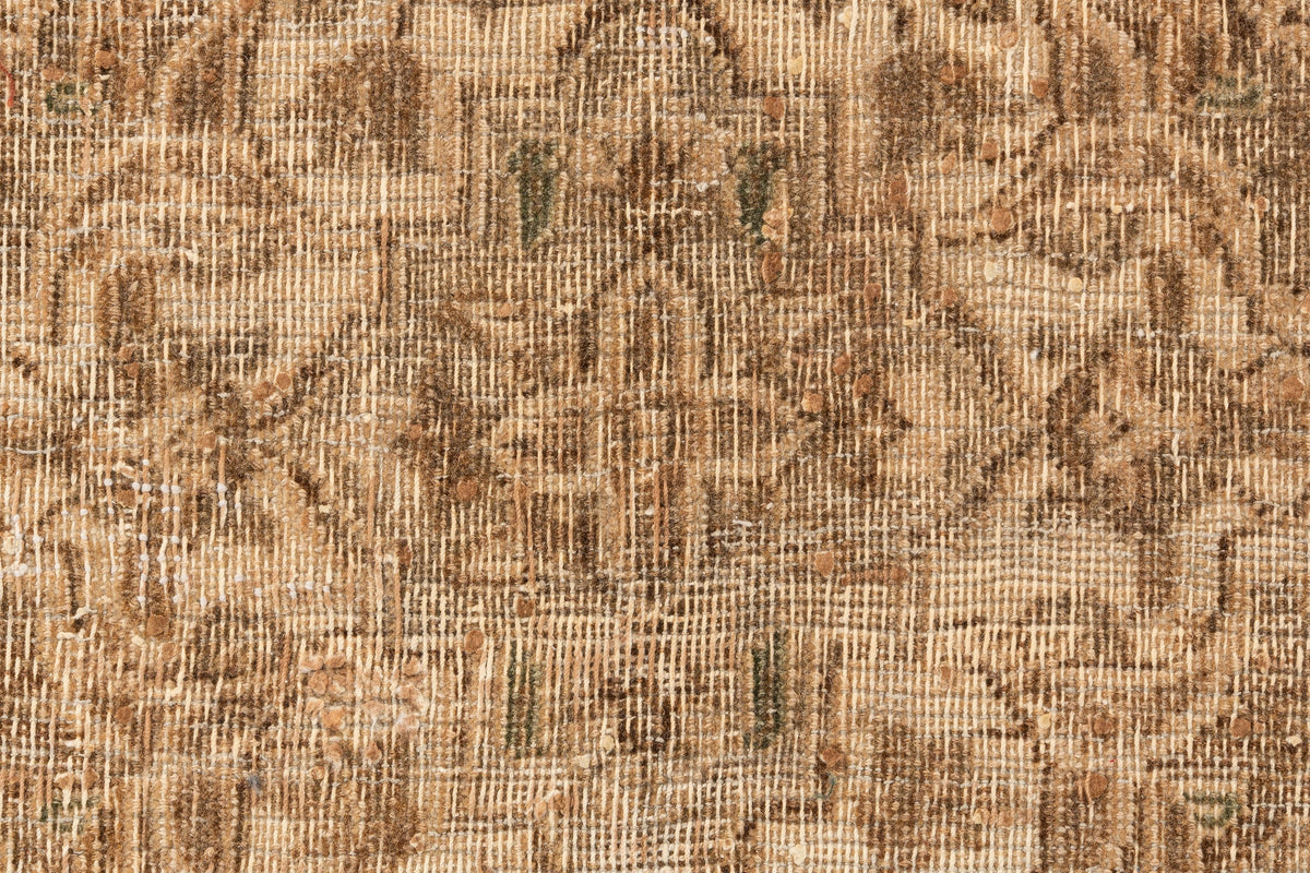 380 x 285 Vintage Royal