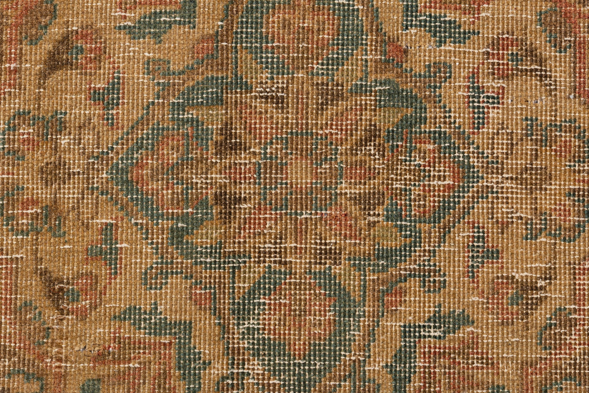 314 x 206 Vintage Royal