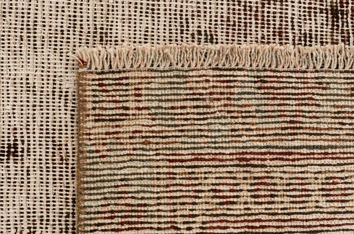 262 x 187 Vintage Royal