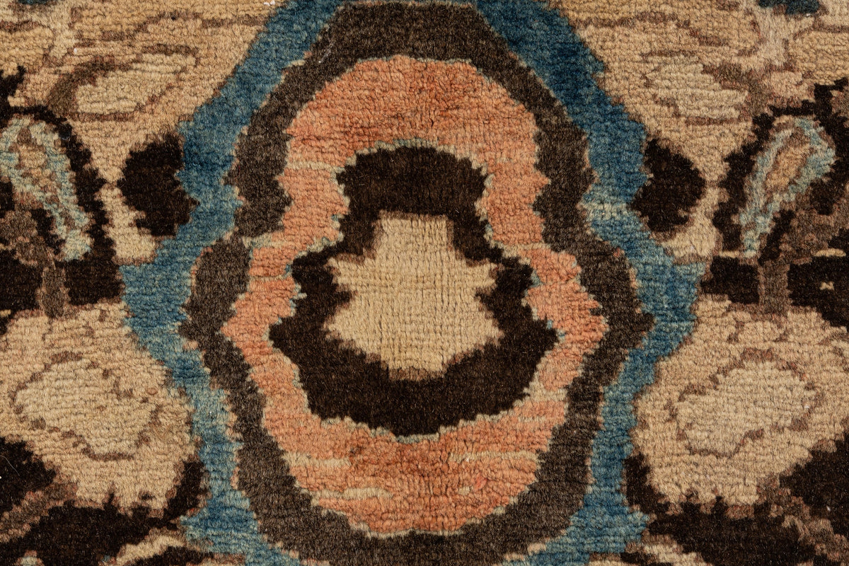 253 x 152 Vintage Royal