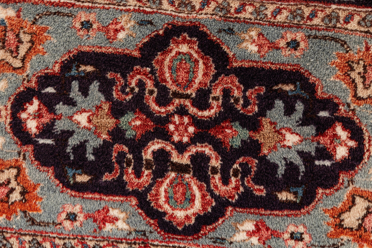 310 x 210 Saruk