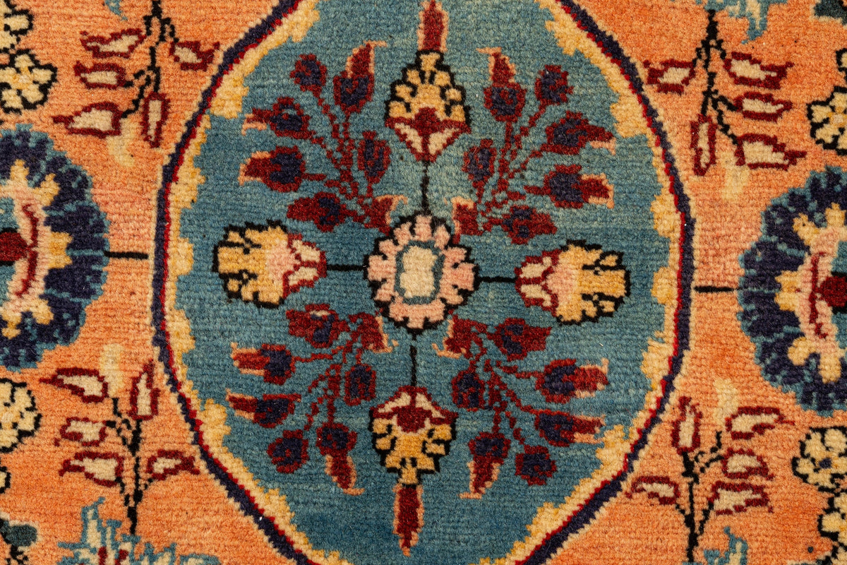 328 x 205 Saruk
