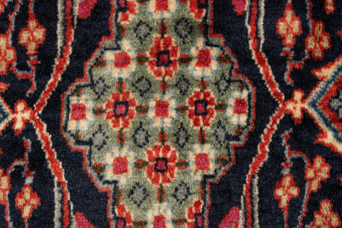 295 x 197 Bidjar