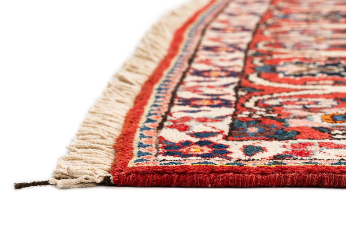 320 x 215 Bachtiar