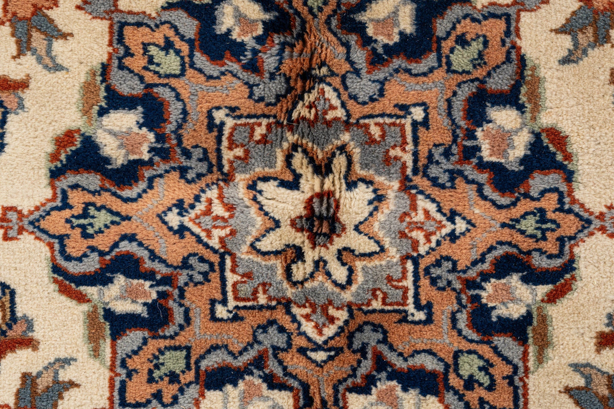 240 x 165 Indo Keshan