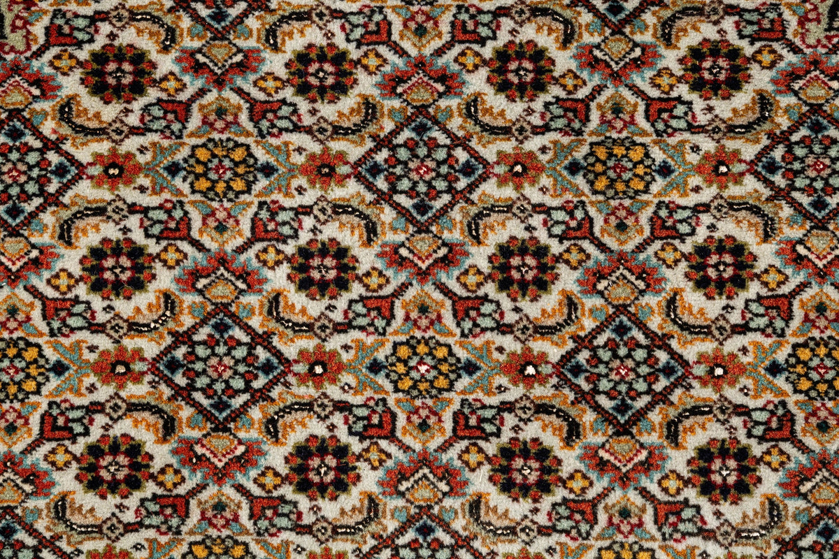 350 x 255 Täbriz Mahi