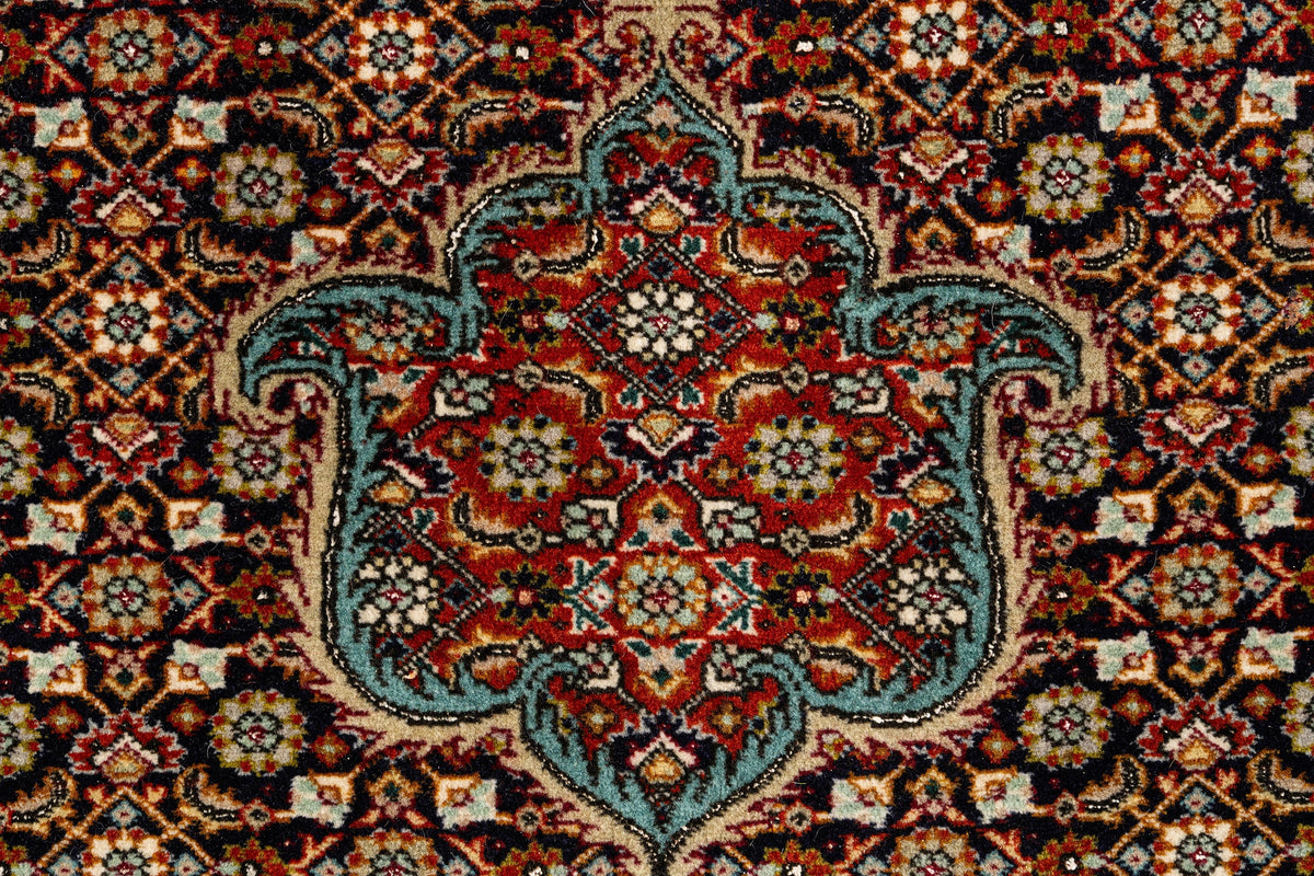 350 x 255 Täbriz Mahi