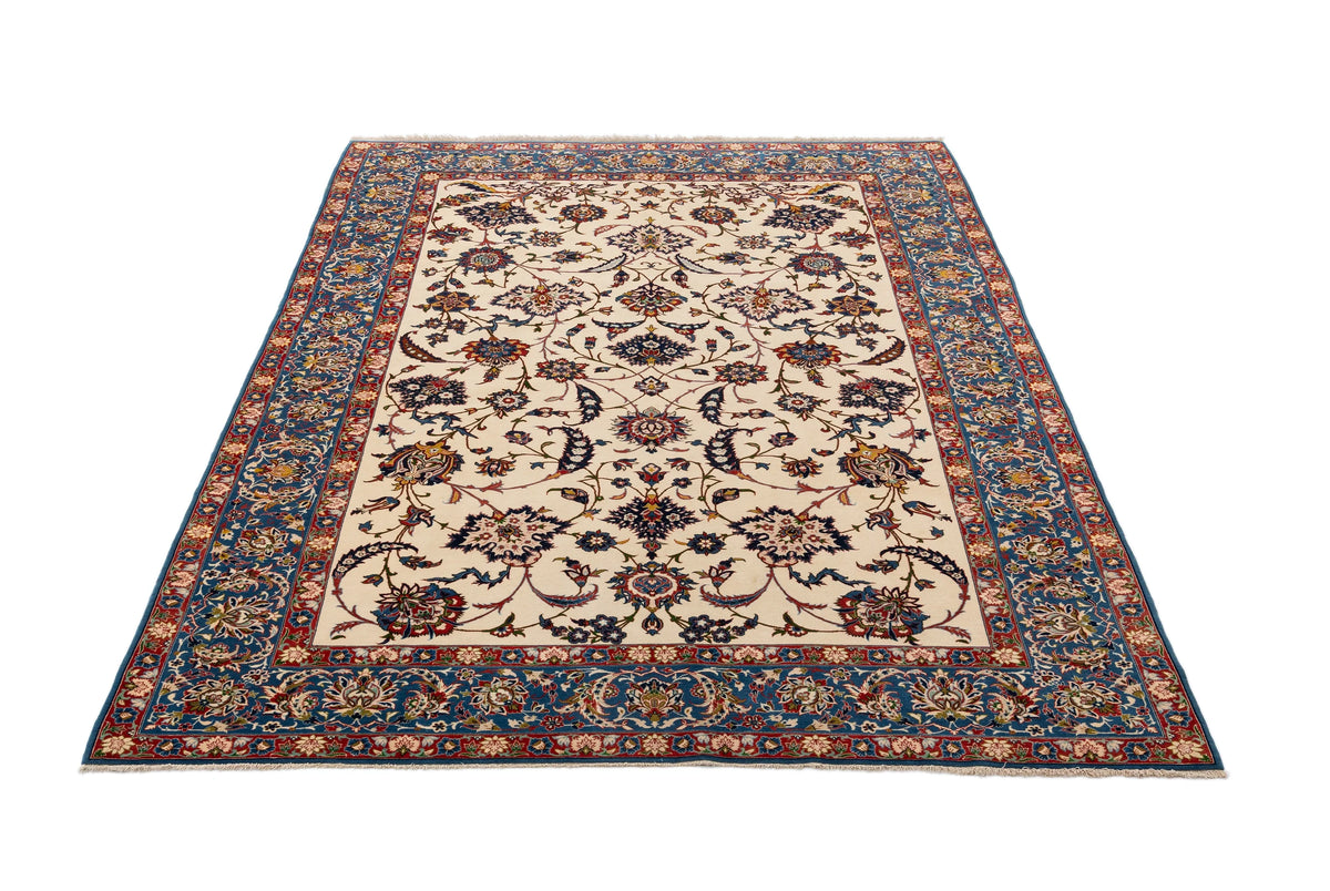 243 x 153 Isfahan