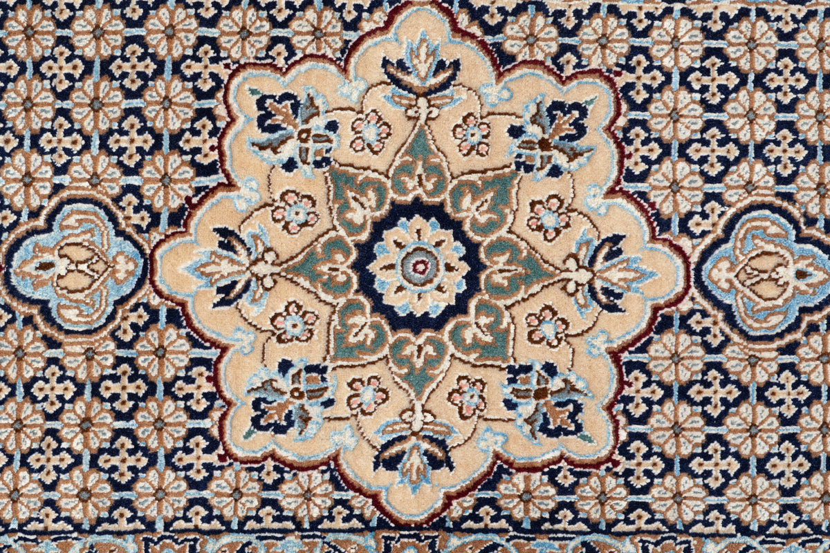 340 x 340 Nain 6 La