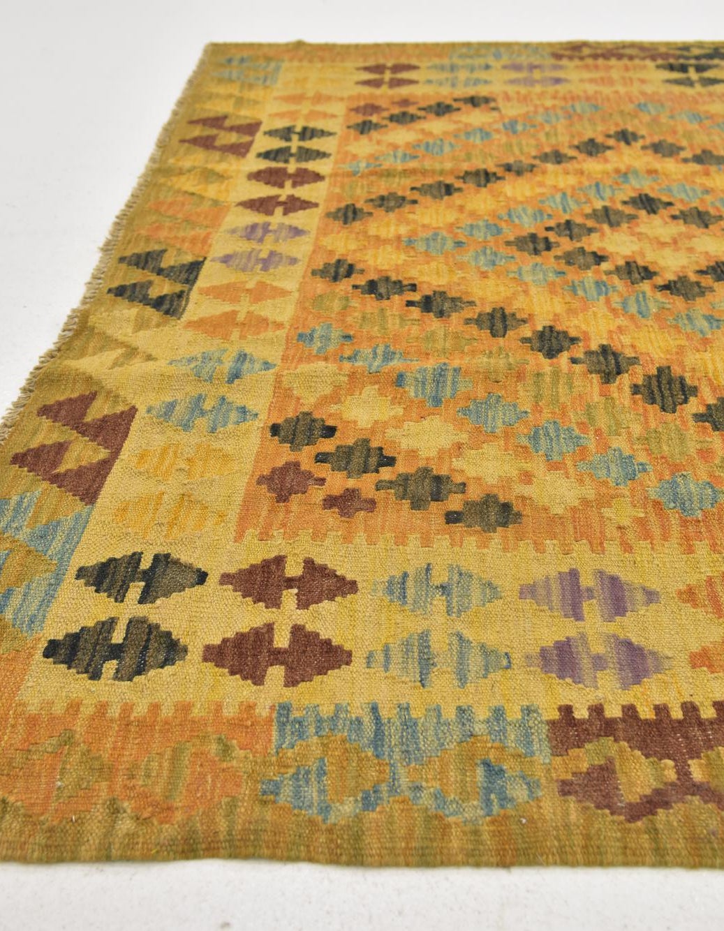 193 x 152 Kilim Maymana
