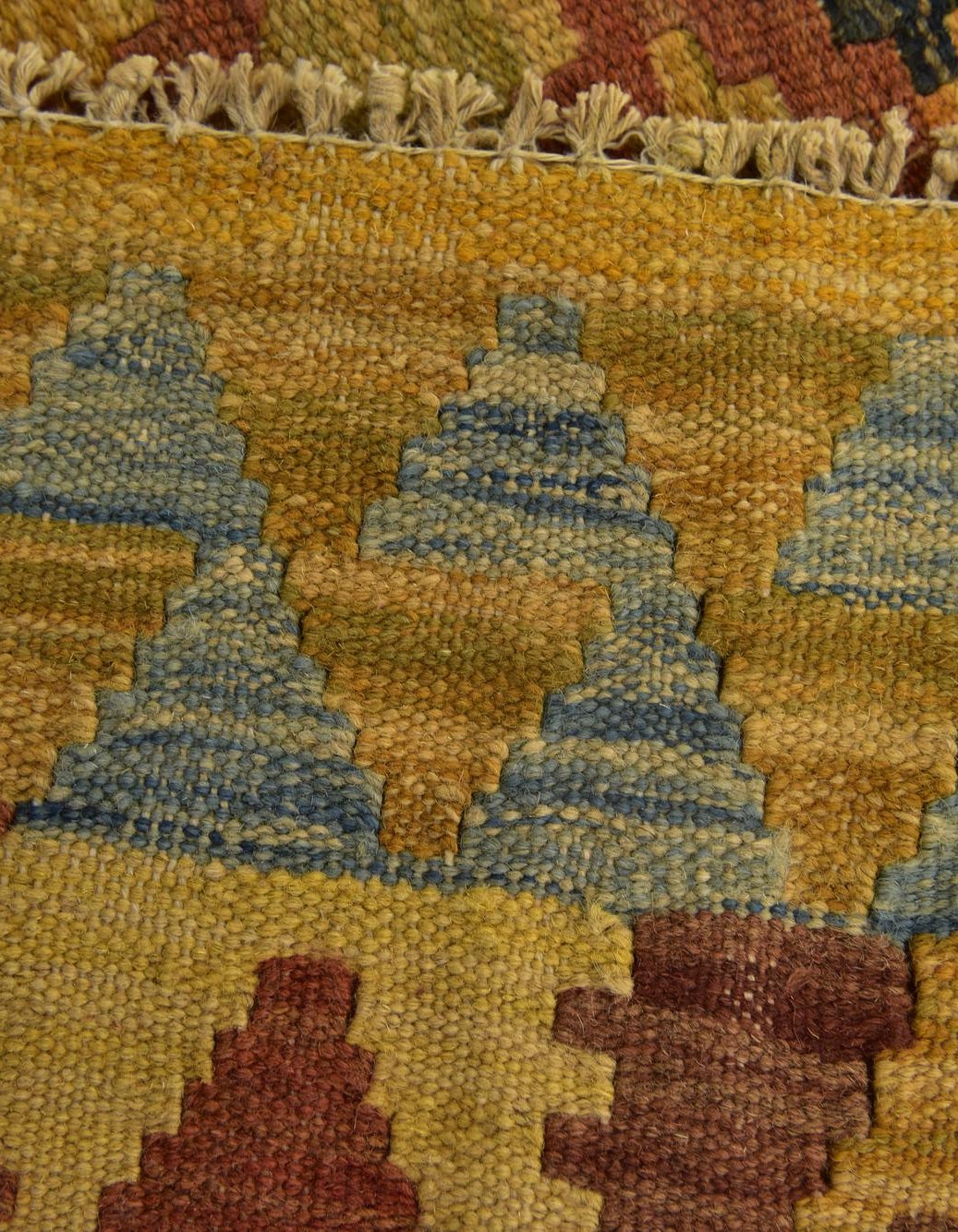193 x 152 Kilim Maymana