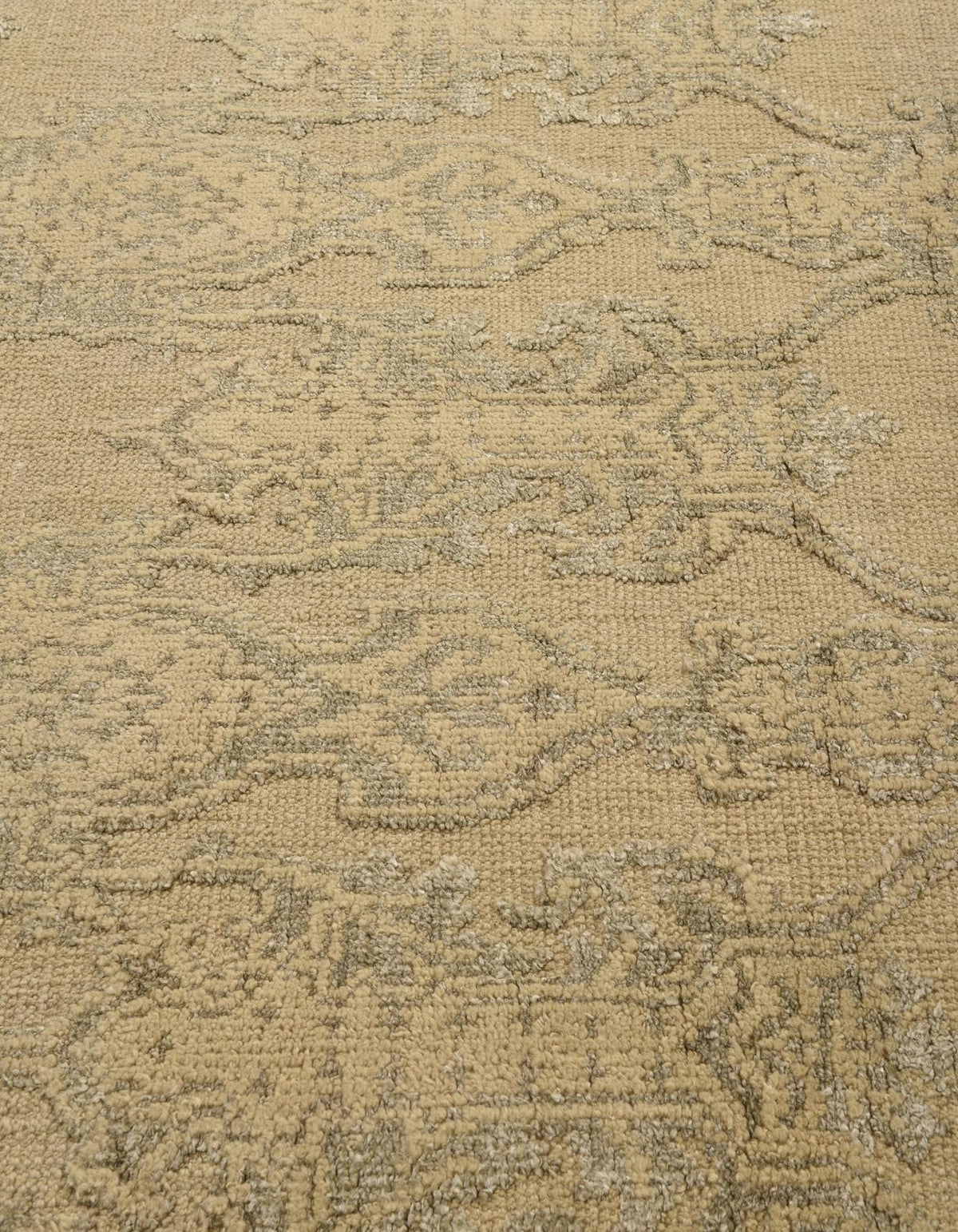 213 x 147 Luna