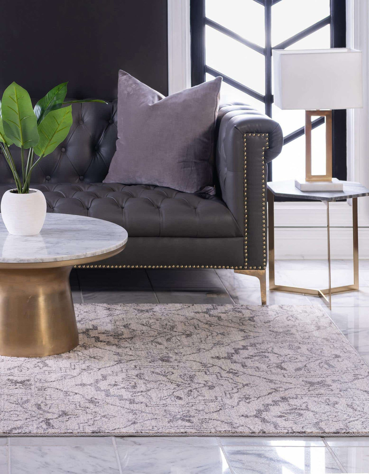 305 x 216 Damask
