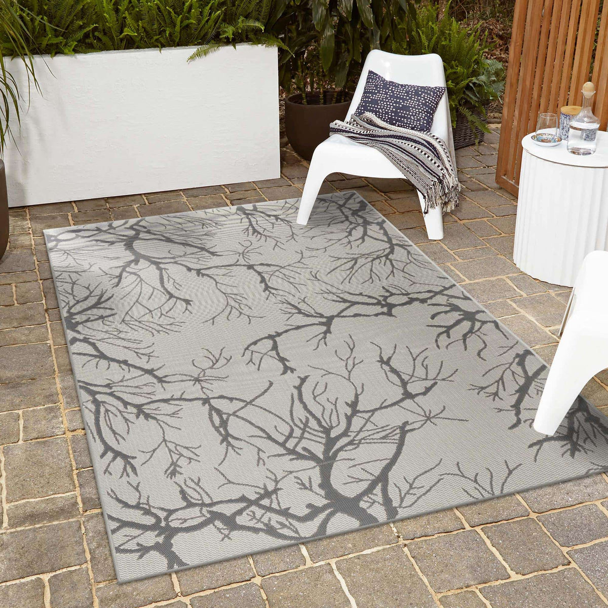 275 x 185 Outdoor Botanical