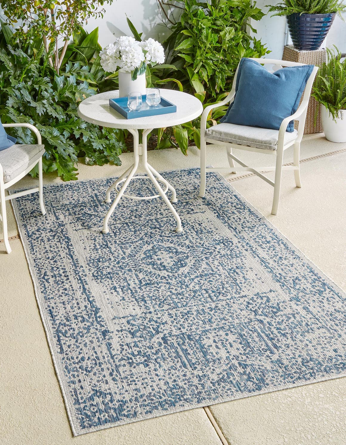 185 x 125 Outdoor Traditional