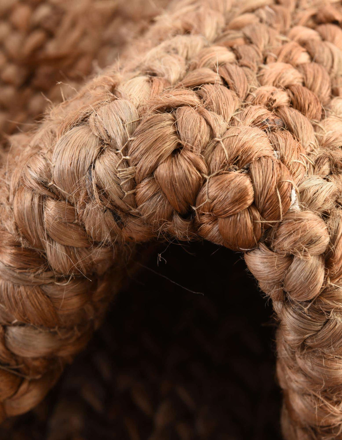 95 x 62 Braided Jute Luxe