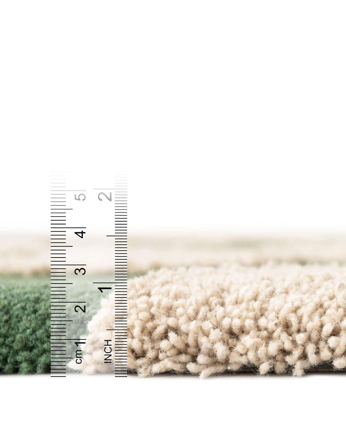 Quadratisch Teppich AI Handgetuftet in Grün und Elfenbein von Hadorn™ - Lifestyle Image