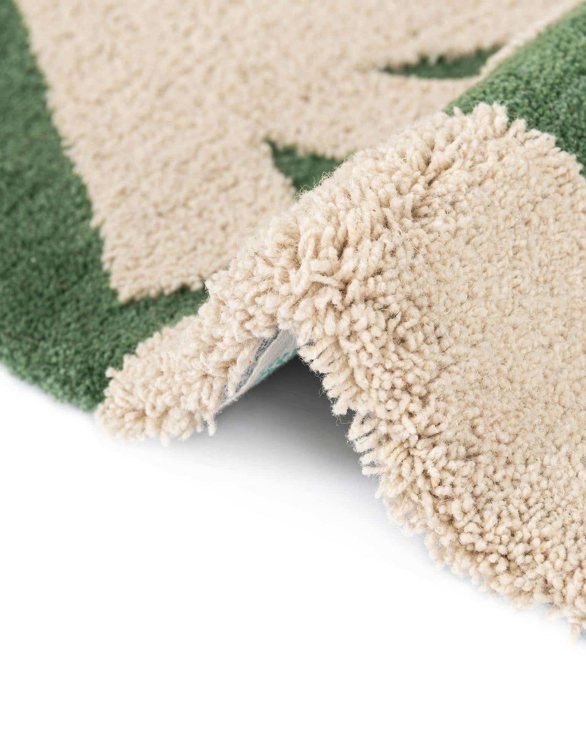 Quadratisch Teppich AI Handgetuftet in Grün und Elfenbein von Hadorn™ - Lifestyle Image