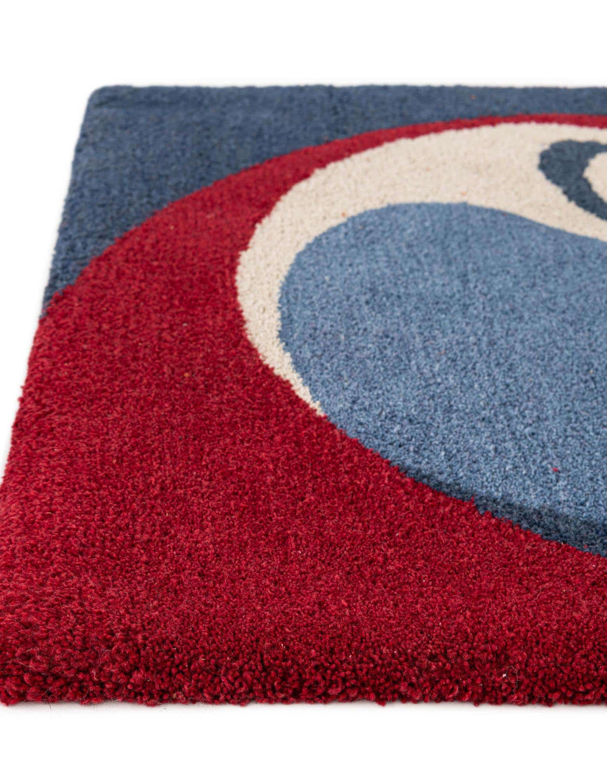 Rechteck Teppich AI Handgetuftet in Blau und Rot von Hadorn™ - Lifestyle Image