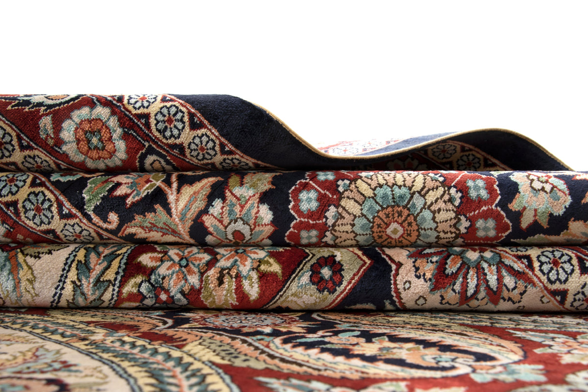 203 x 294 China-Hereke Seide