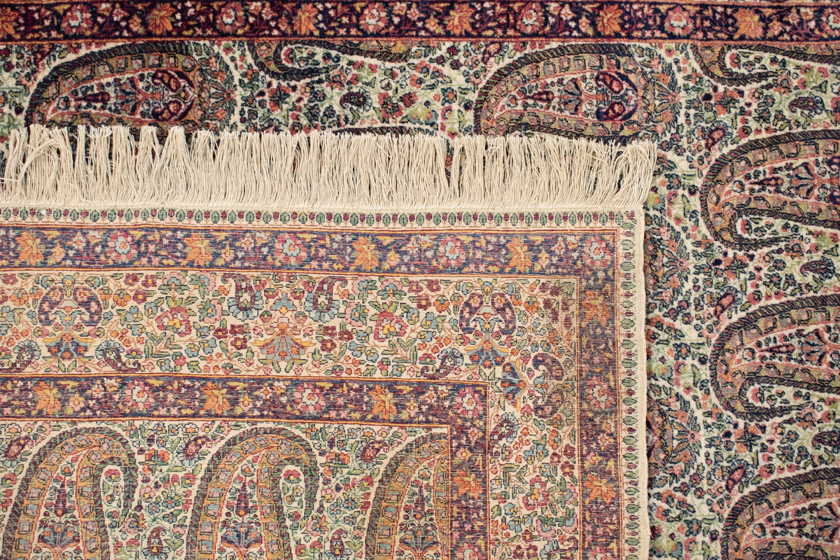 141 x 227 Kirman alt