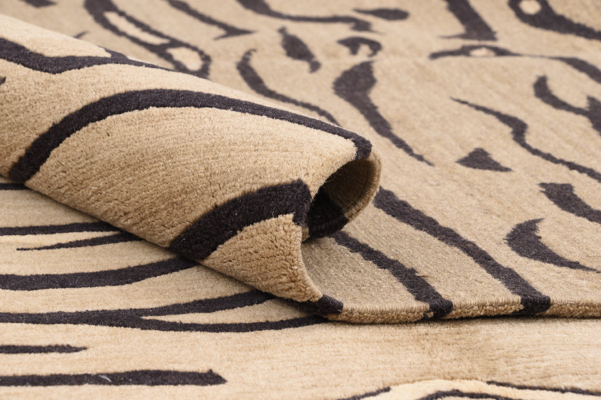 250 x 300 Modern Roots Takpa