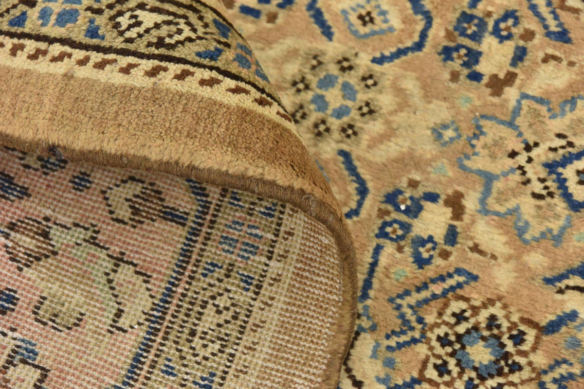 218 x 328 Farahan