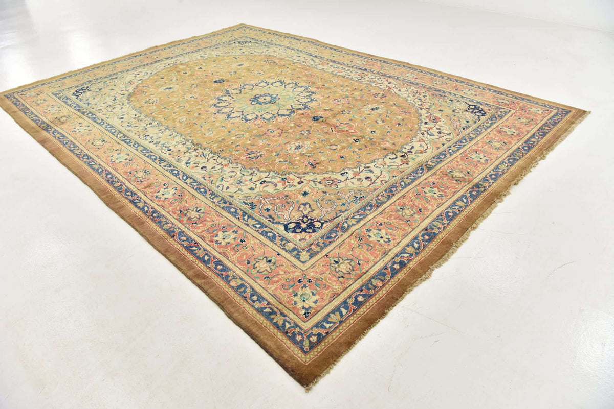 300 x 411 Farahan