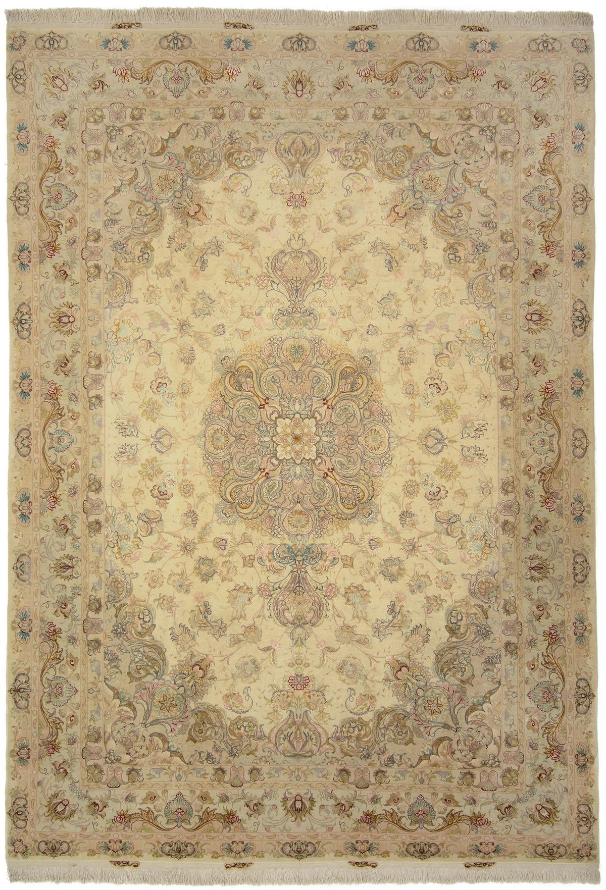 345 x 244 Täbriz
