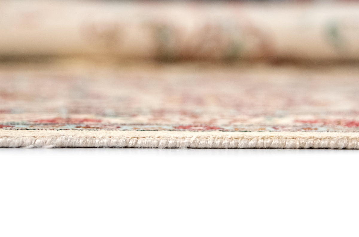 300x198 Ghom Silk