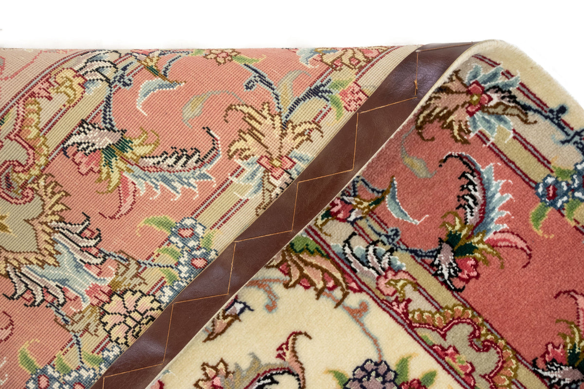 218 x 157 Täbriz