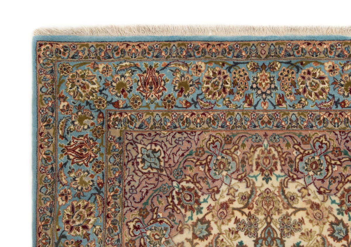 165 x 104 Isfahan