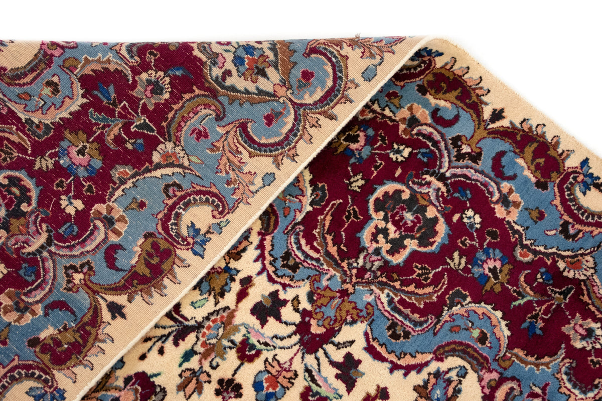 250 x 344 Kirman