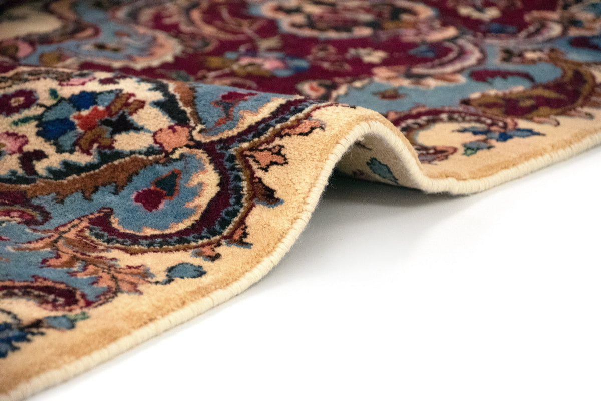 250 x 344 Kirman