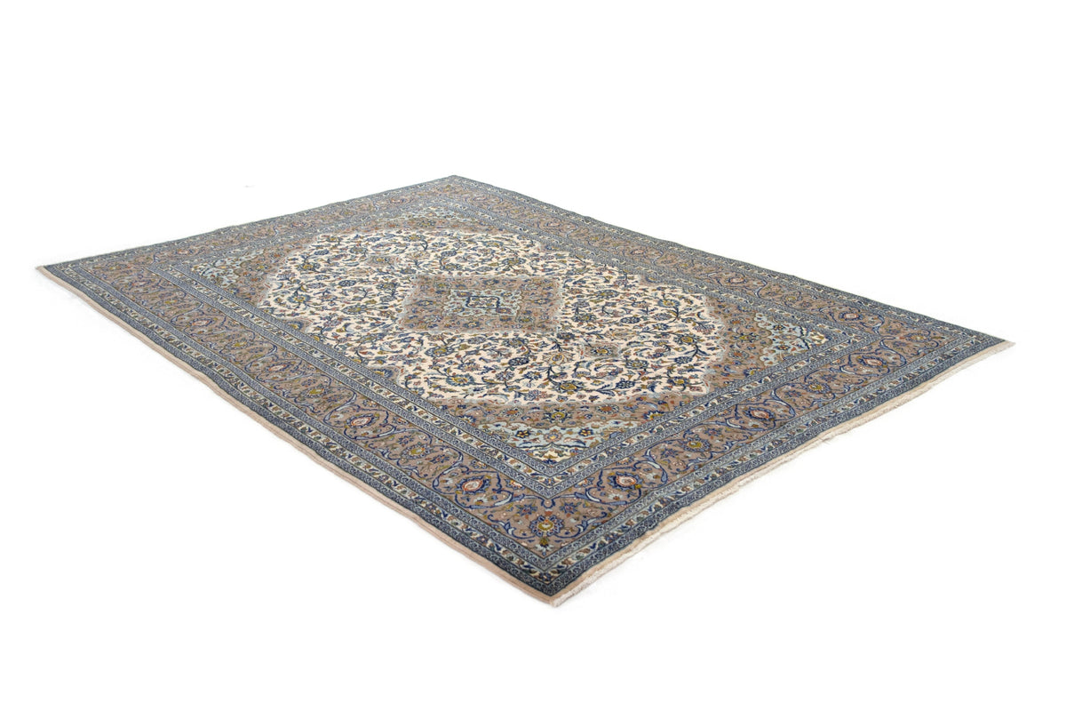 251 x 351 Kashan