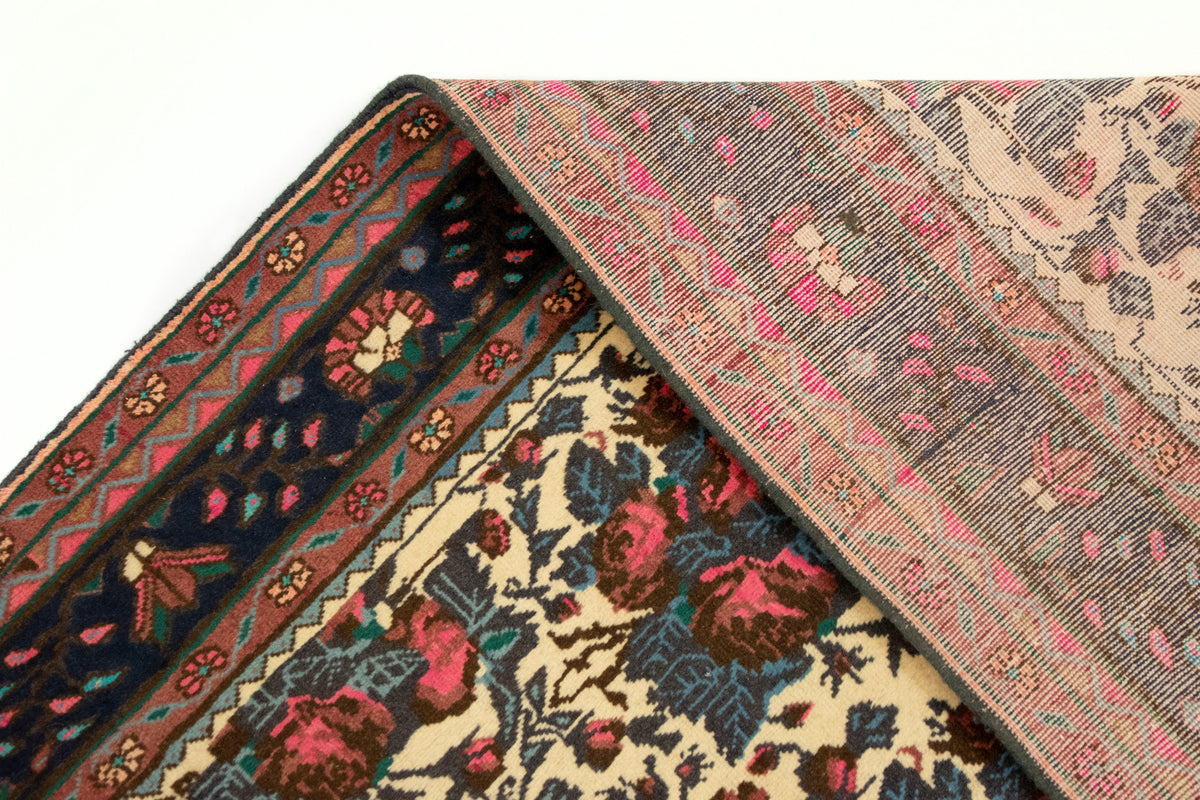 293 x 192 Saruk