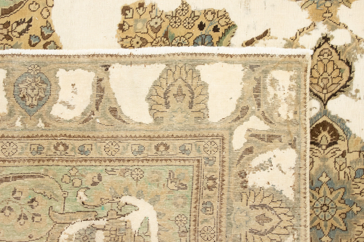 227x326 Vintage Royal