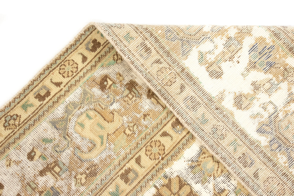255x350 Vintage Royal