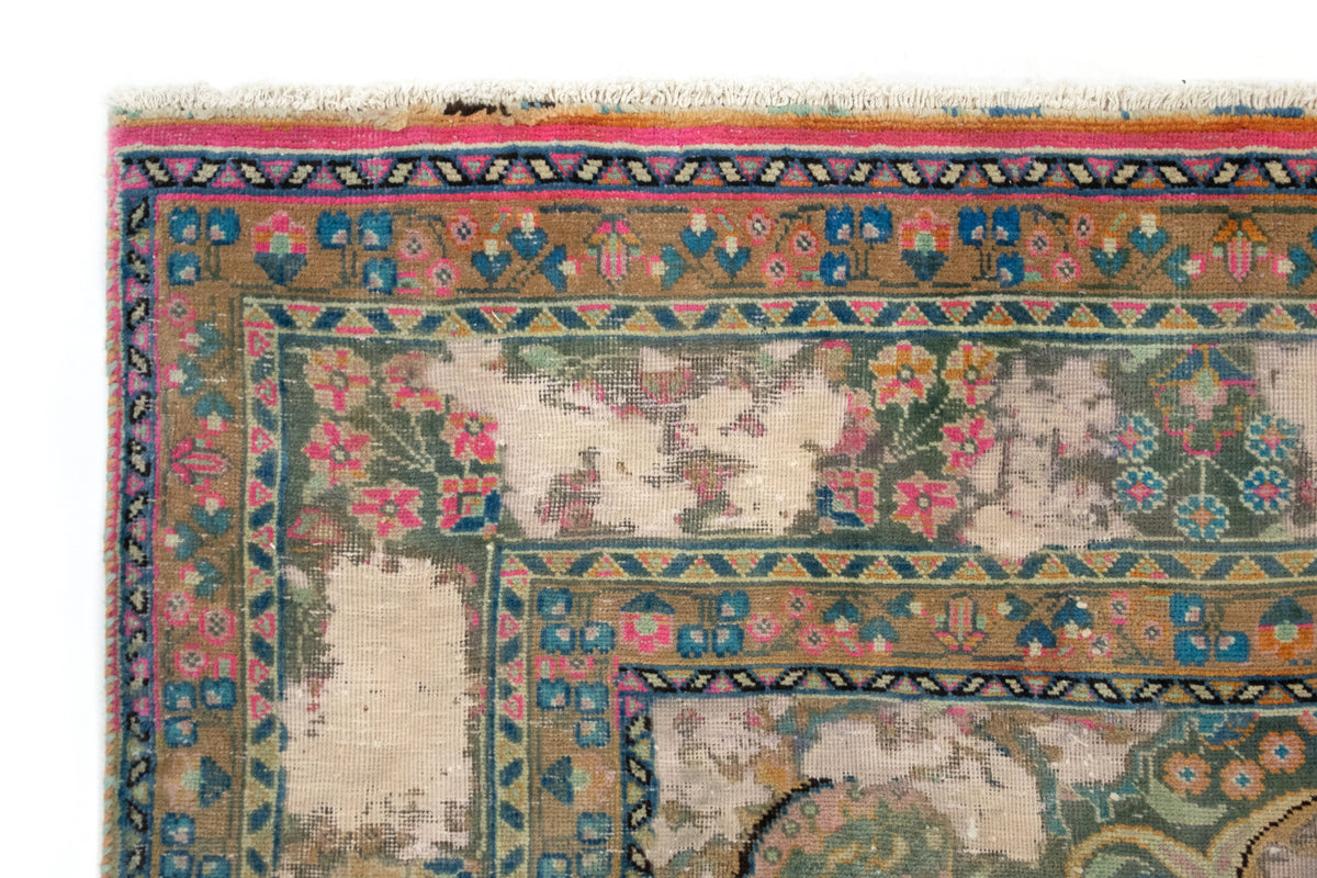 183x285 Vintage Royal