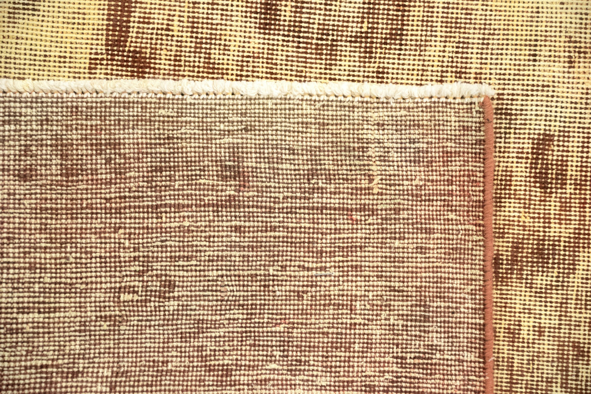 284 x 199 Vintage Royal
