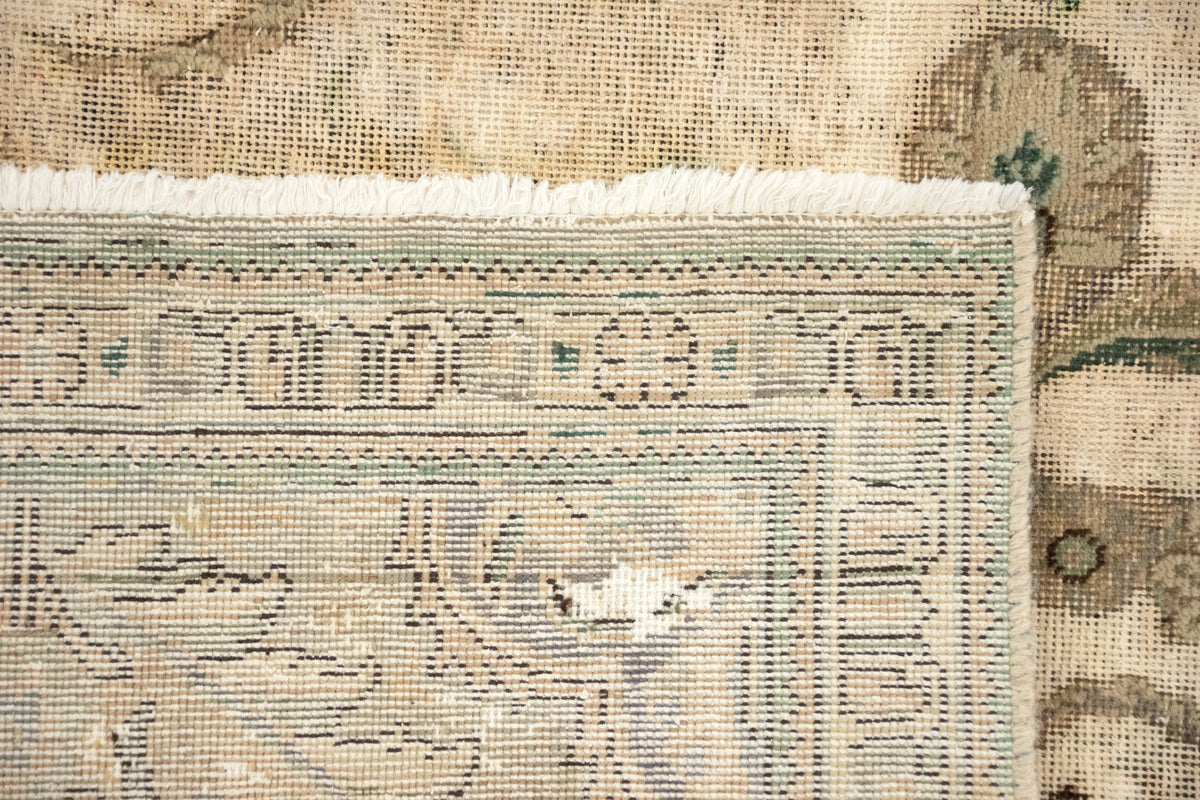 185x283 Vintage Royal