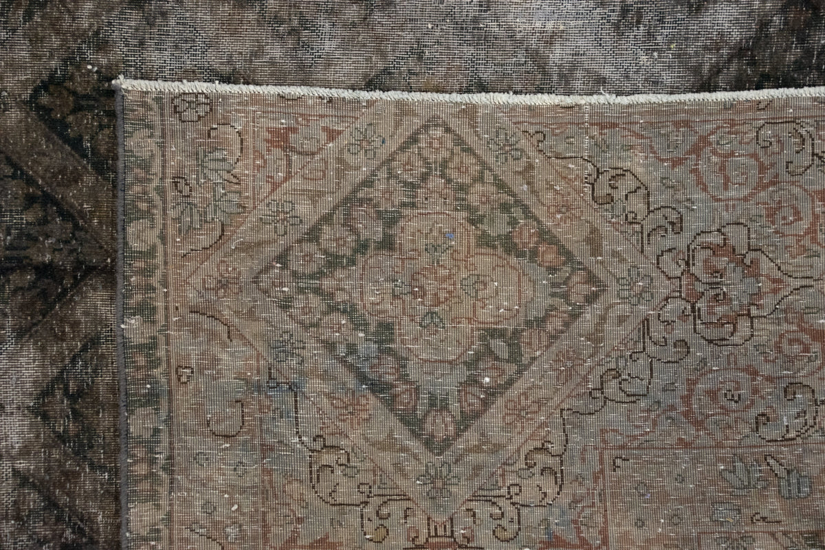 393 x 304 Vintage Royal
